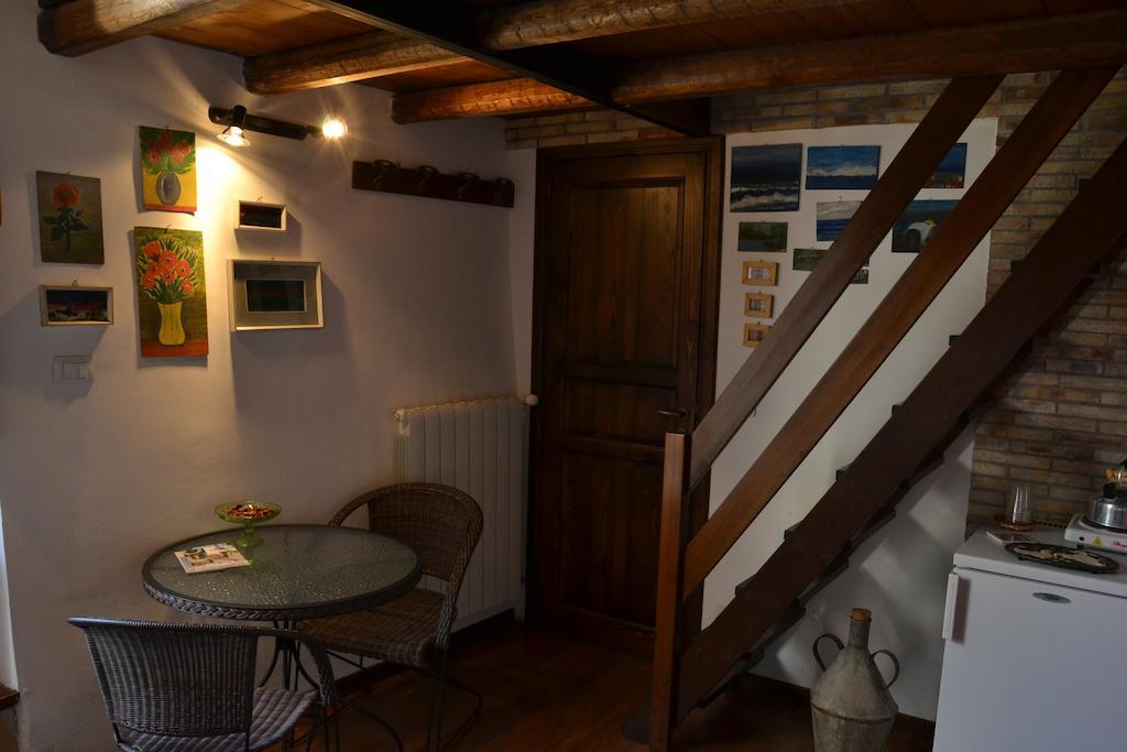 La Casa Del Pittore Di Petralia Petralia Soprana Habitación foto