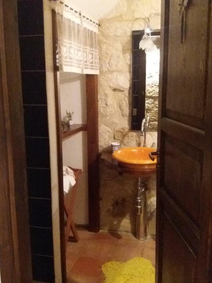 La Casa Del Pittore Di Petralia Petralia Soprana Exterior foto